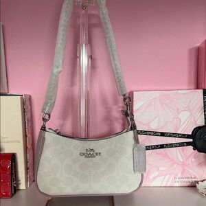 Coach Signature White Shoulder Bag